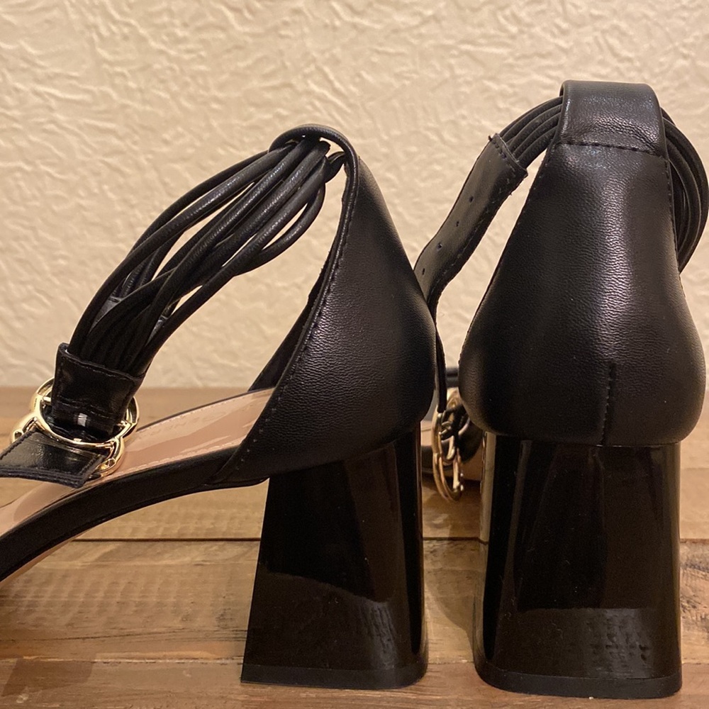 Sandals - Picture 5 of 16